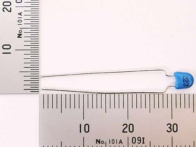 絶縁ラジアルリード型積層セラミックコンデンサー 0.022μF50V±10%5mm
