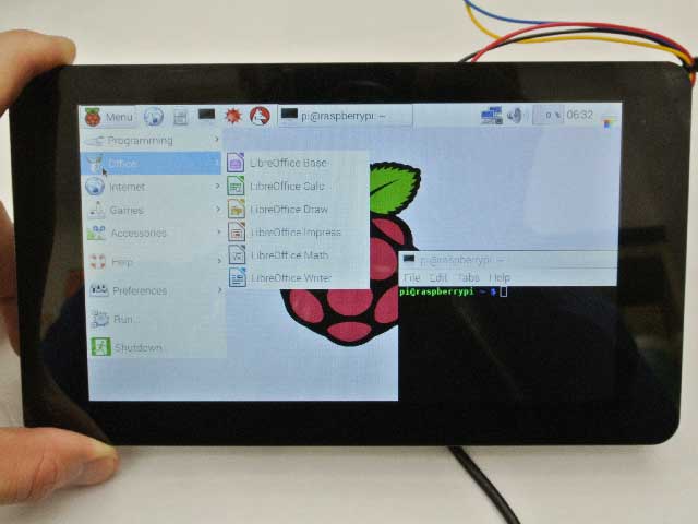 Raspberry Pi 7インチ公式タッチディスプレイ(Element14版): 開発 