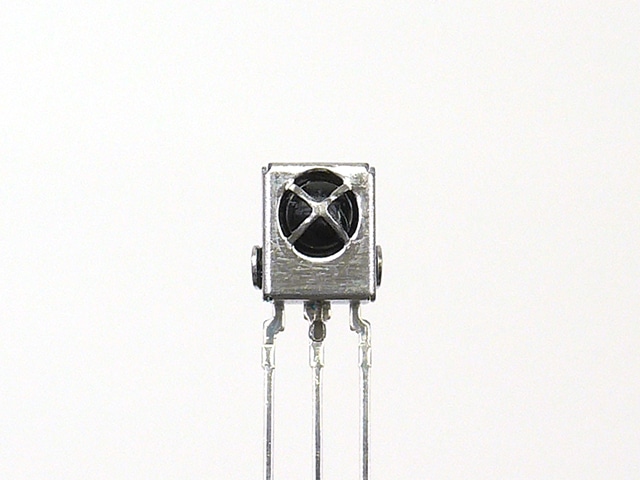 赤外線受信モジュール PL-IRM1838B: オプトエレクトロニクス 秋月電子