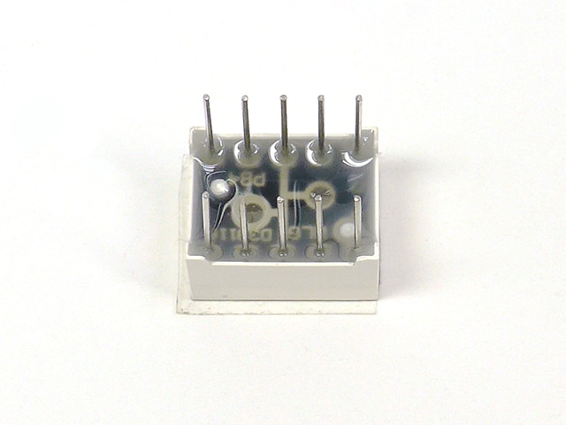 赤色7セグメントLED表示器 アノードコモン OSL10391-IRA: オプト