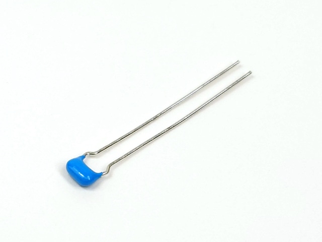 積層セラミックコンデンサー 1μF50V X7R 2.54mm: 受動部品 秋月電子