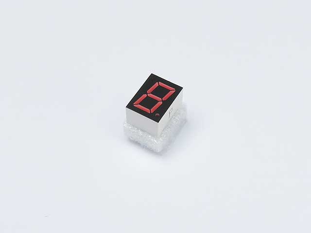 赤色7セグメントLED表示器 1文字カソードコモン ボディ黒 LA