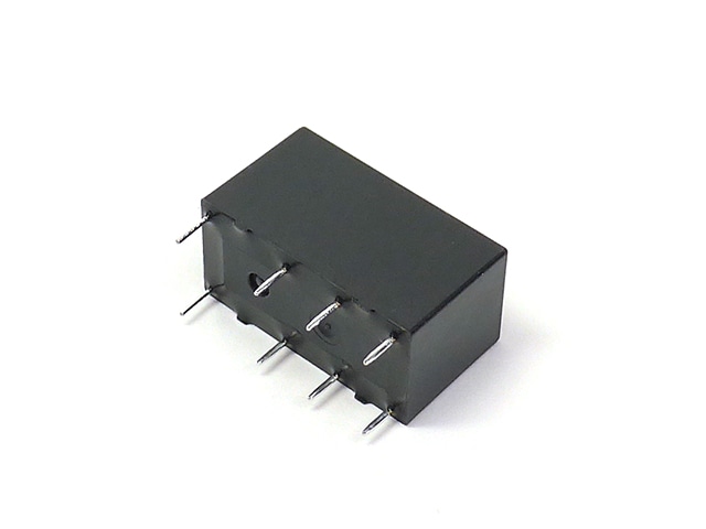 2 個 12V リレー HF160F 12-H5 12VDC 25A 4 ピン（RS PRO PCB