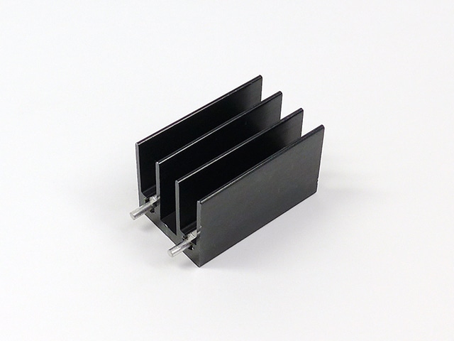 PC1724C-25-PB-SN　放熱器　ヒートシンク　オーエス　100個 放熱器のオーエス ヒートシンク 長さ：24mm 幅：17mm 高さ：25mm